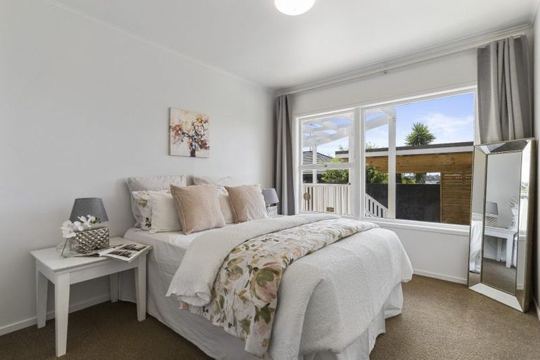 Photo of property in 7b Anne Road, Hillcrest, Auckland, 0627