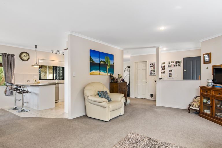 Photo of property in 215 Cheyne Road, Pyes Pa, Tauranga, 3112