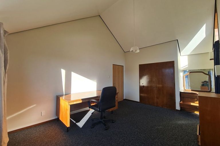 Photo of property in 45 Howe Street, North Dunedin, Dunedin, 9016