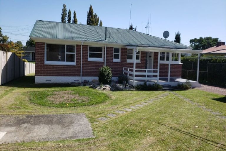 Photo of property in 28 Lewis Street, Glenview, Hamilton, 3206