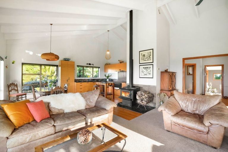 Photo of property in 100 Rocklands Road, Clifton, Takaka, 7183