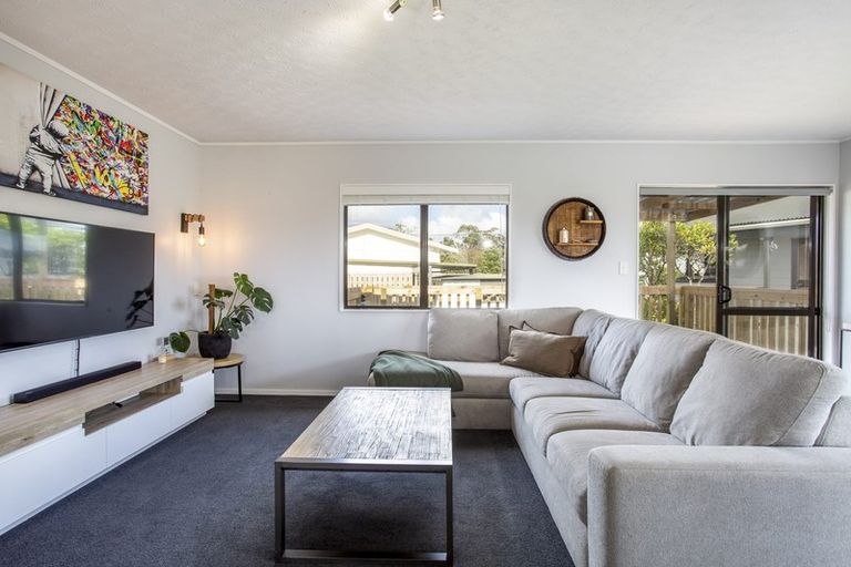 Photo of property in 2/204 Parkhurst Road, Parakai, 0830