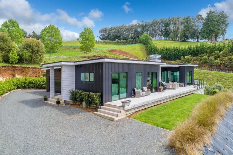 Photo of property in 6 Tiwarawara Lane, Puketotara, Te Awamutu, 3876