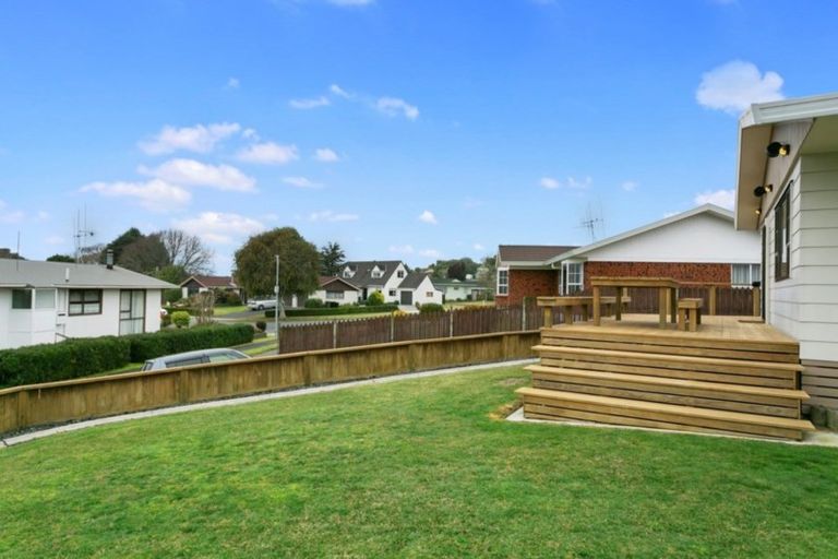 Photo of property in 29 Sheridan Crescent, Leamington, Cambridge, 3432