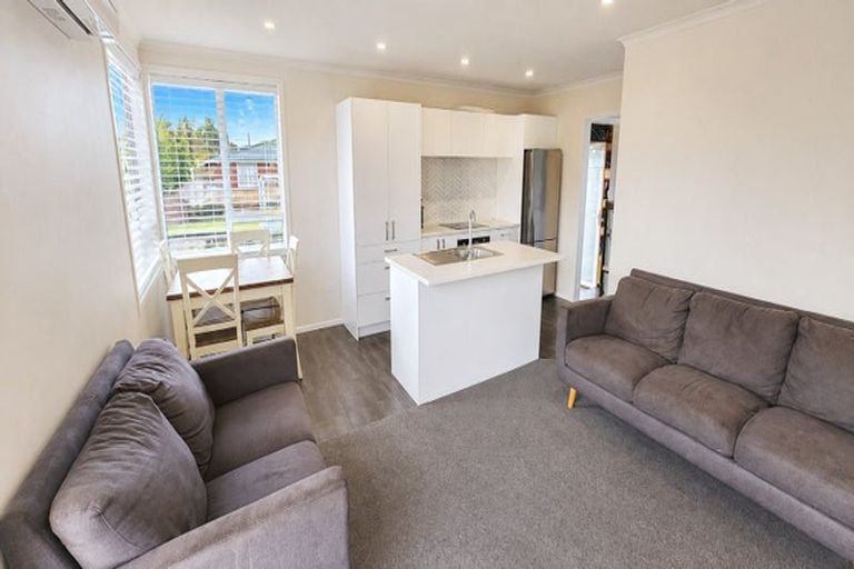 Photo of property in 48 Omata Road, Marfell, New Plymouth, 4310