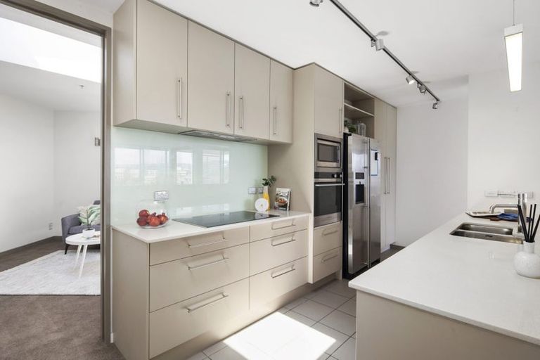 Photo of property in Alto Apartments, 3a/22 Telford Terrace, Oriental Bay, Wellington, 6011