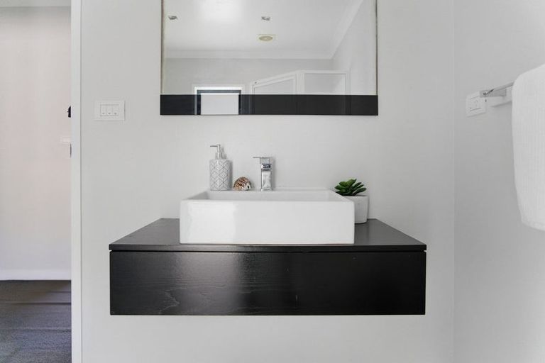 Photo of property in 5 Ella Place, Papamoa Beach, Papamoa, 3118