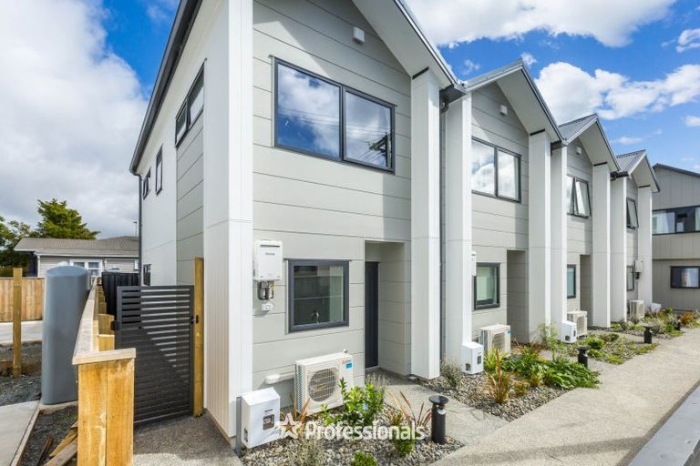 Photo of property in 3/104 Martin Street, Wallaceville, Upper Hutt, 5018