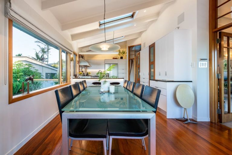 Photo of property in 43 Aotearoa Terrace, Murrays Bay, Auckland, 0630