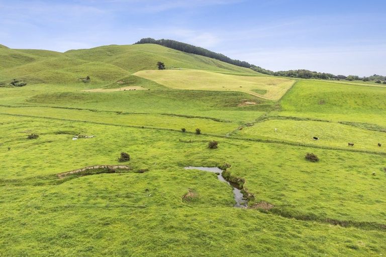 Photo of property in 44a Mountain View Drive, Manakau, Otaki, 5583