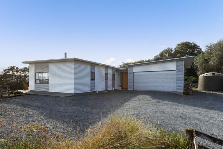 Photo of property in 1695 Kaipara Hills Road, Kaipara Flats, Warkworth, 0984