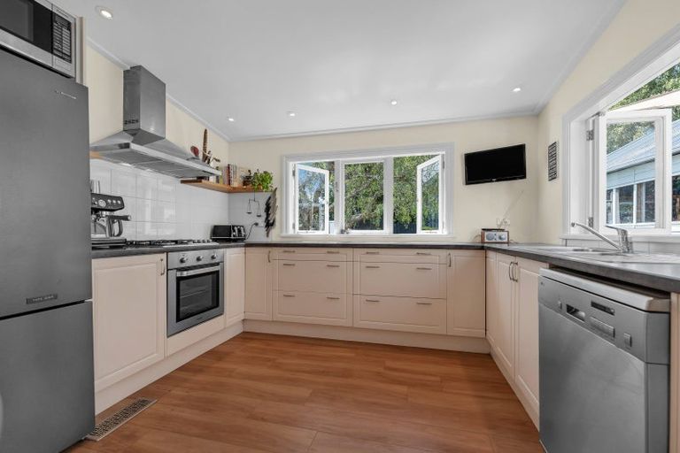 Photo of property in 44 Mozeley Avenue, Devonport, Auckland, 0624