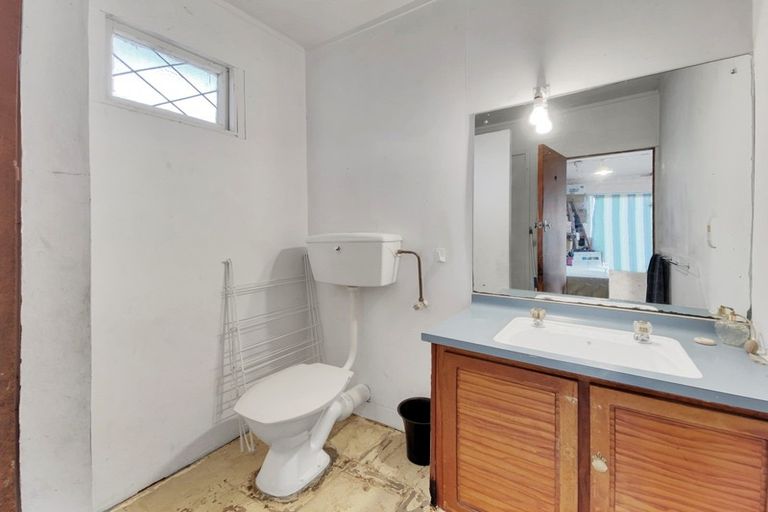 Photo of property in 3 Onslow Street West, Ohingaiti, Kimbolton, 4785