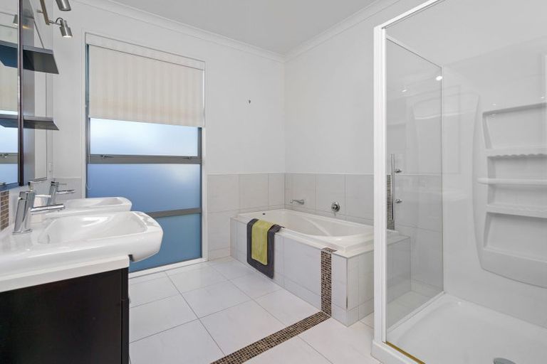 Photo of property in 183 Taylor Street, Cambridge, 3434