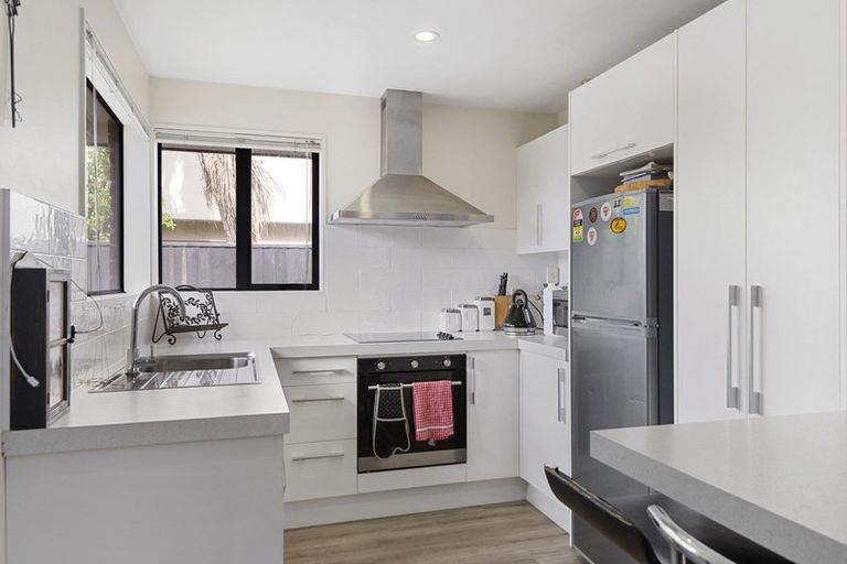 Photo of property in 2/77 Grafton Street, Waltham, Christchurch, 8011