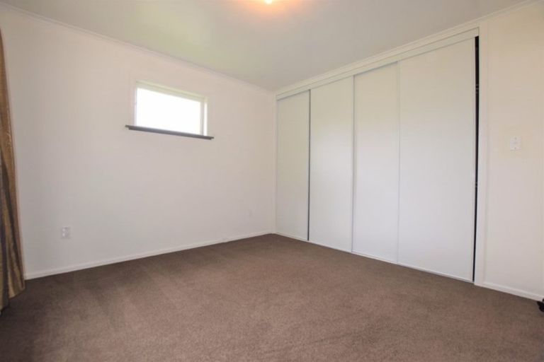 Photo of property in 62 Sherwood Avenue, Te Atatu South, Auckland, 0610