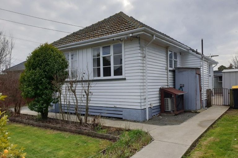 Photo of property in 4 Primrose Street, Northcote, Christchurch, 8052