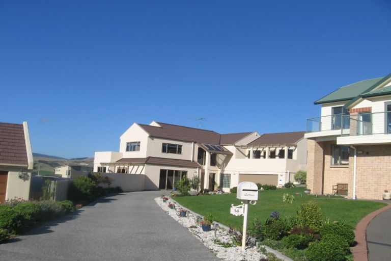 Photo of property in 14 Bowsprit Way, Whitby, Porirua, 5024