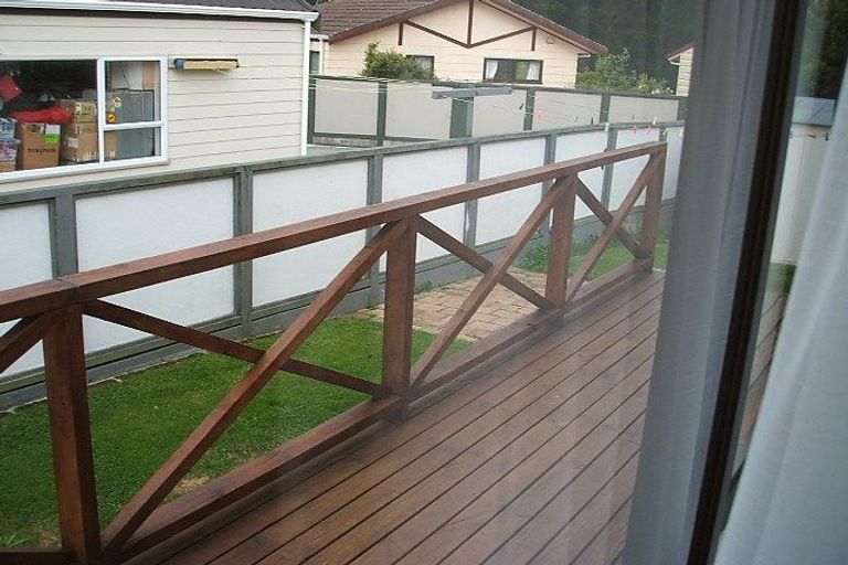 Photo of property in 3 Maracas Crescent, Grenada Village, Wellington, 6037