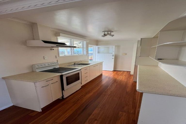 Photo of property in 34 Andrew Road, Howick, Auckland, 2010