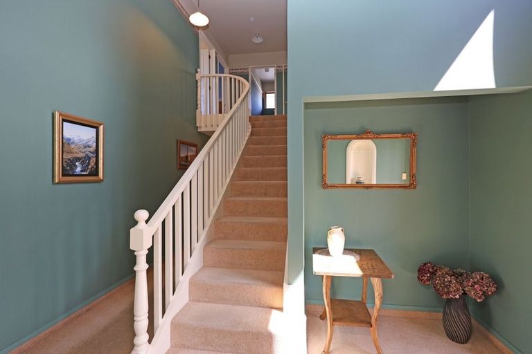 Photo of property in 8 Dove Place, Holmes Hill, Oamaru, 9401