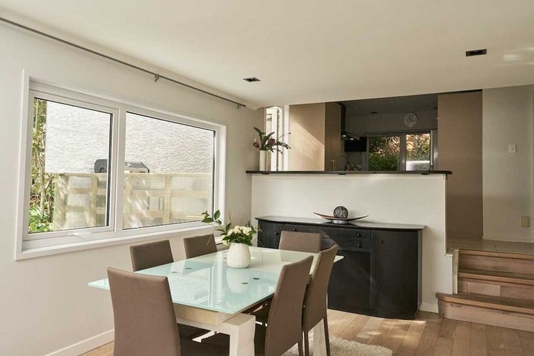 Photo of property in 38a Verran Road, Birkdale, Auckland, 0626