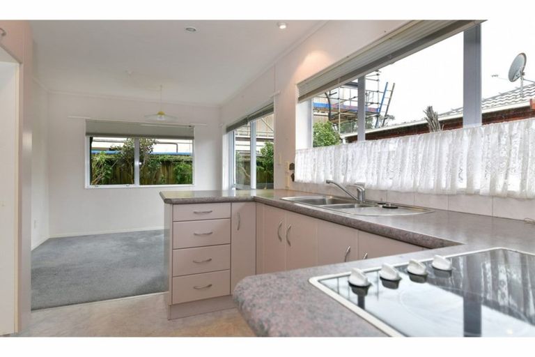 Photo of property in 2/448 Hibiscus Coast Highway, Orewa, 0931