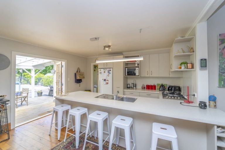 Photo of property in 6 Suez Street, Martinborough, 5711