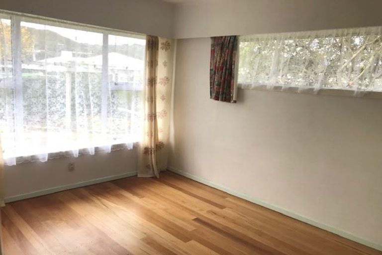 Photo of property in 254 Taita Drive, Taita, Lower Hutt, 5011