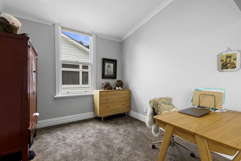 Photo of property in 117 Derwent Street, Island Bay, Wellington, 6023