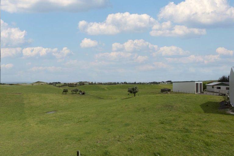 Photo of property in 106 Rehutai Road, Baylys Beach, Dargaville, 0377