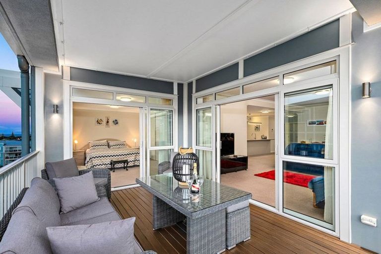 Photo of property in 118 Landmark Terrace, Orewa, 0931