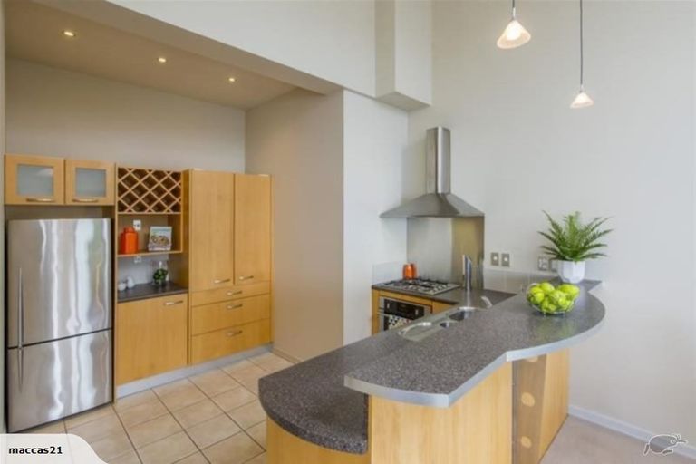 Photo of property in 92b Homebush Road, Khandallah, Wellington, 6035