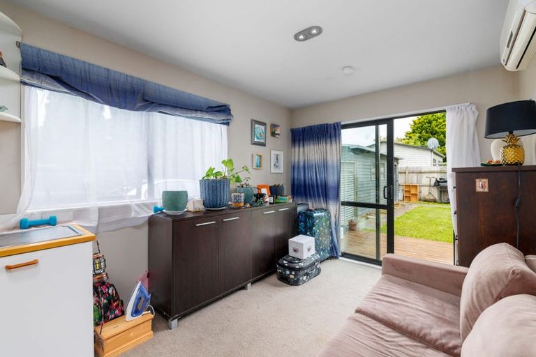 Photo of property in 15 Attlee Crescent, Bryndwr, Christchurch, 8053