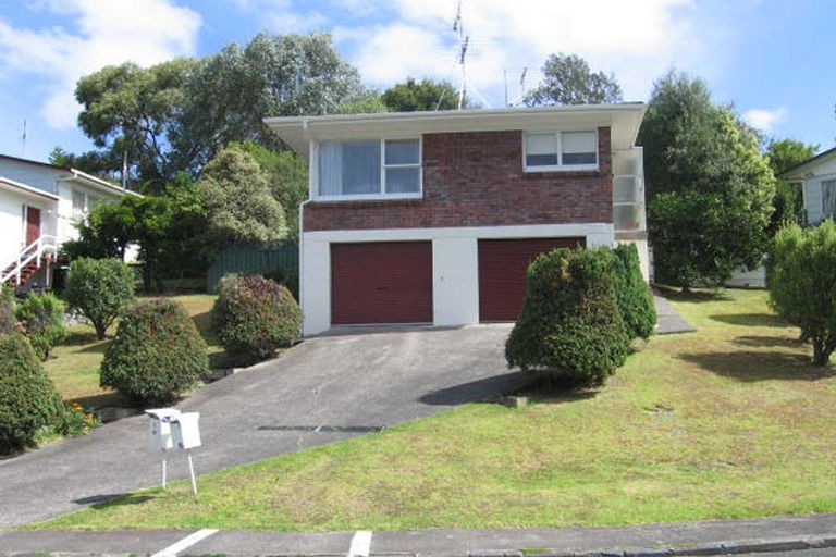 Photo of property in 64 Ayton Drive, Totara Vale, Auckland, 0629