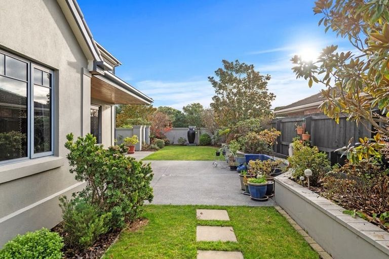 Photo of property in 14 Glasnevin Drive, Casebrook, Christchurch, 8051