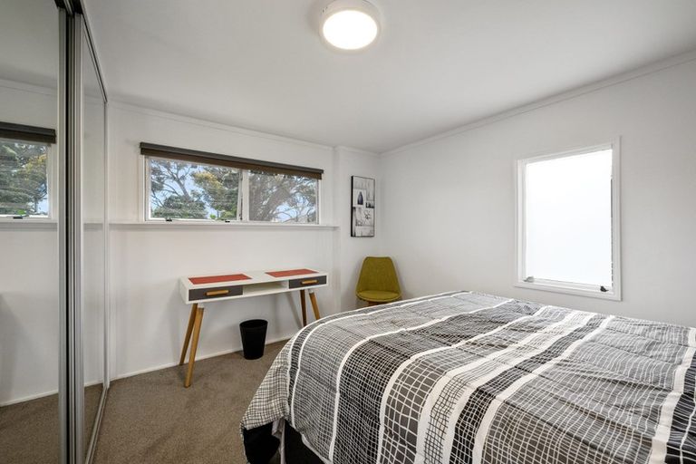 Photo of property in 3/15 Omana Road, Milford, Auckland, 0620