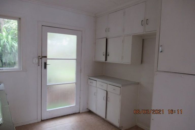 Photo of property in 382 West Coast Road, Glen Eden, Auckland, 0602