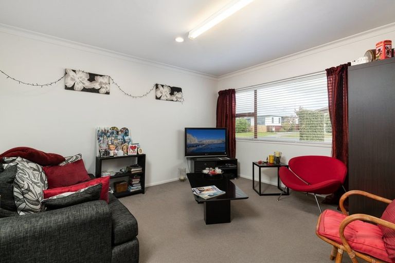 Photo of property in 35 Smiths Road, Matua, Tauranga, 3110