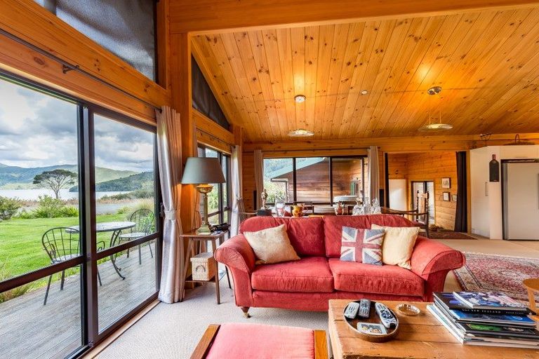 Photo of property in 12 Tai Close, Kaiuma Bay, Havelock, 7178