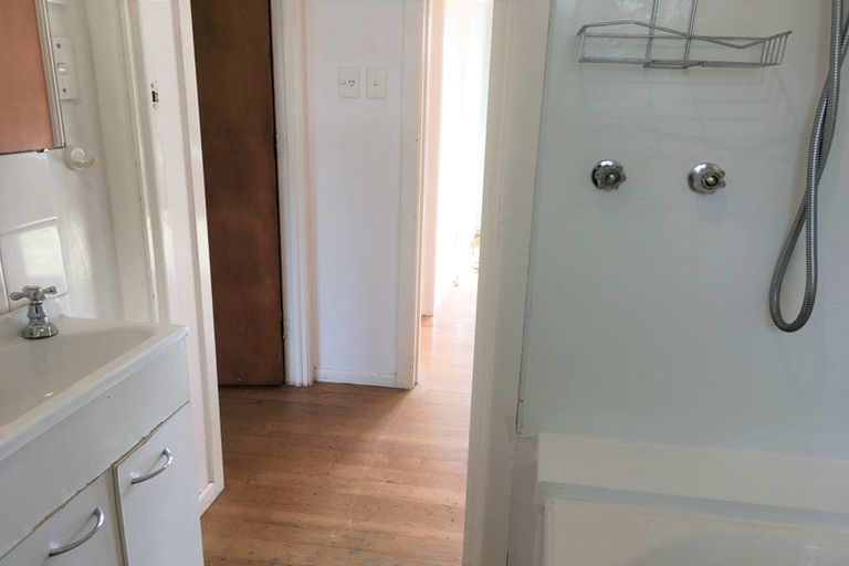 Photo of property in 3/10a Fenwick Avenue, Milford, Auckland, 0620