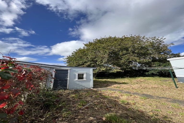 Photo of property in 14 Rogers Road, Manurewa, Auckland, 2102