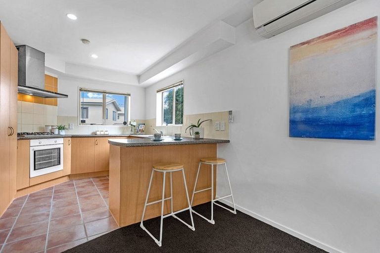 Photo of property in 1/17 Charlenne Close, Ranui, Auckland, 0612