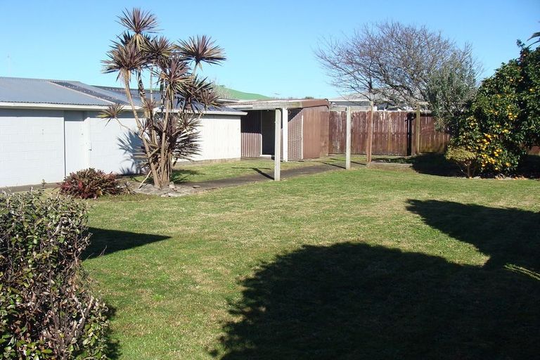 Photo of property in 25 Battiscombe Terrace, Waitara, 4320
