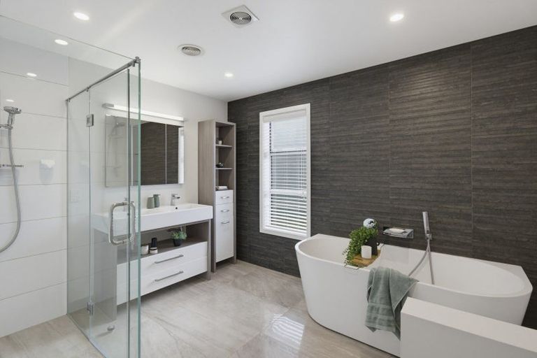 Photo of property in 9 Taranui Way, Paraparaumu Beach, Paraparaumu, 5032