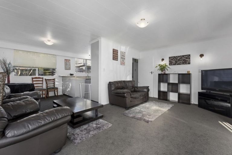 Photo of property in 2/29 Clouston Park Road, Clouston Park, Upper Hutt, 5018