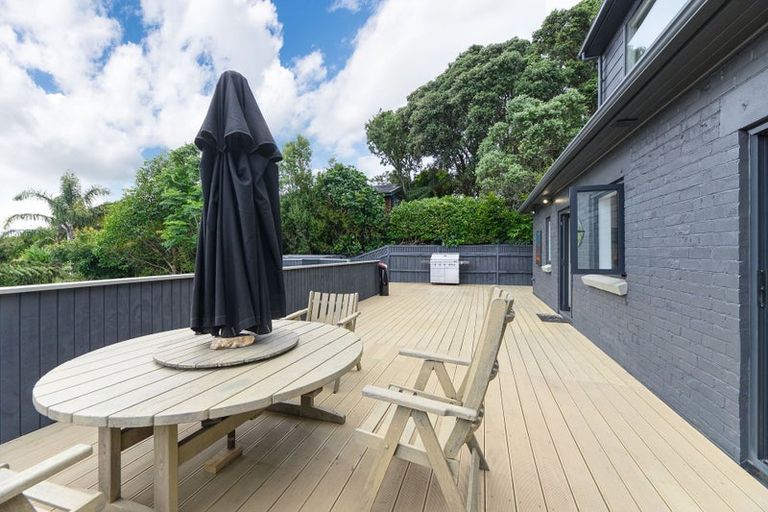 Photo of property in 441 Titirangi Road, Titirangi, Auckland, 0604