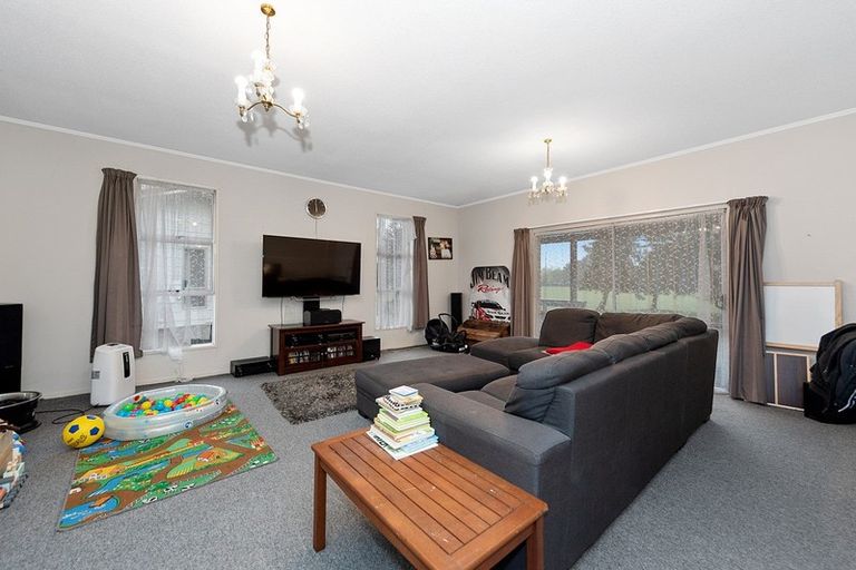 Photo of property in 21 Crescent Court, Melville, Hamilton, 3206
