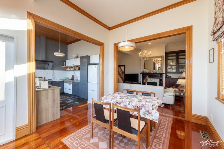 Photo of property in 37 Grant Road, Thorndon, Wellington, 6011