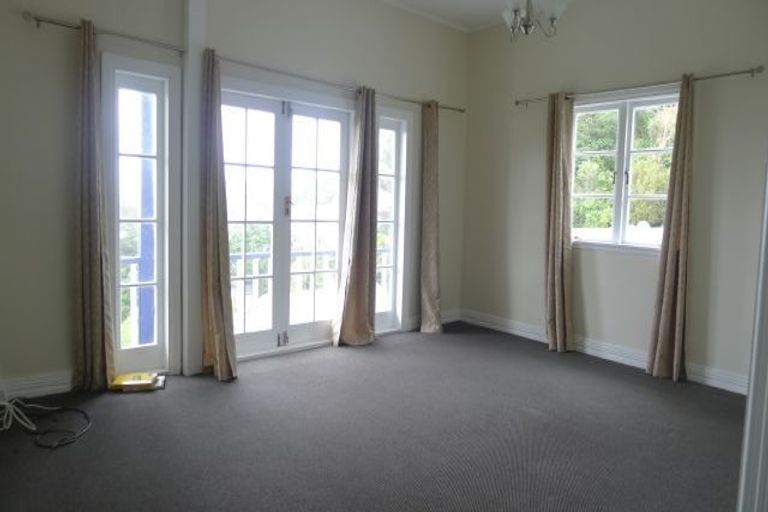 Photo of property in 85 Todman Street, Brooklyn, Wellington, 6021